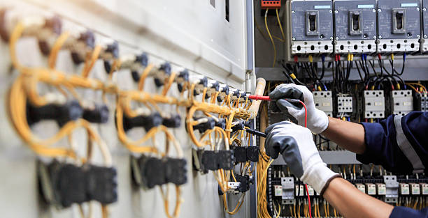Professional Electrician technician working in Difficult Run, VA